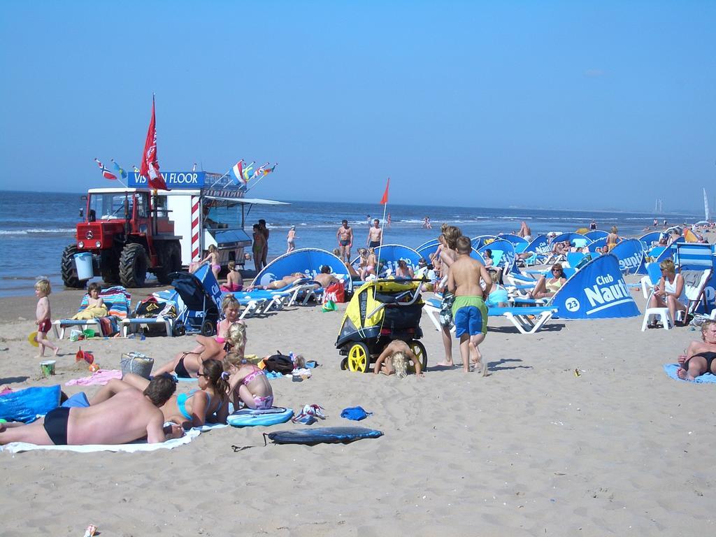 Appartement In Zandvoort Ruang foto