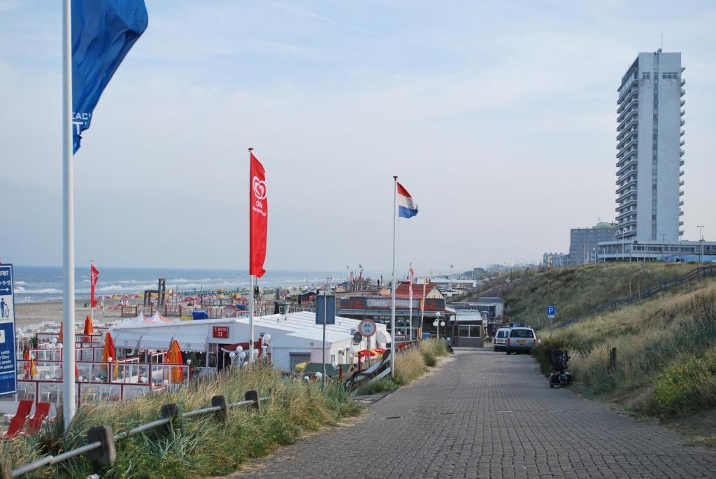 Appartement In Zandvoort Ruang foto